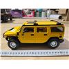 Image 1 : Humvee - 1/18 scale-magnetic hood