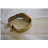 Image 4 : Vintage Men’s Gold-Tone Quartz Dress Watch – Needs Battery?