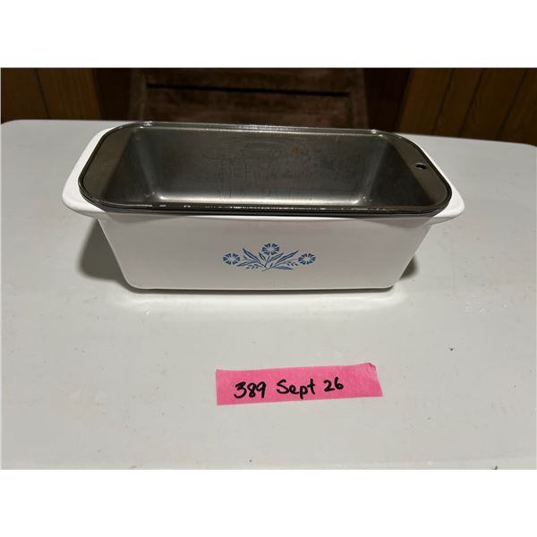 Corning Ware loaf pan and 2 metal loaf pans