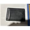 Image 2 : Montreal Canadiens’ collectibles – leather wallet, poker size playing cards and bo
