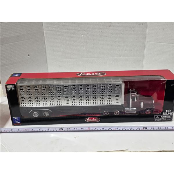 Diecast 1:32 scale Peterbilt Cattle Hauler, 24”