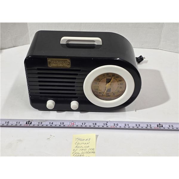 Thomas Collectors Replica AM/FM Radio – Full Working Condition