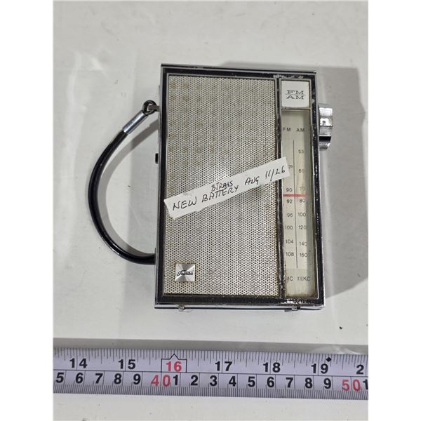 Toshiba 8 Trans. Radio – AM/FM