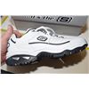 Image 2 : NEW Size 9.5 Sketchers Sport Shoes