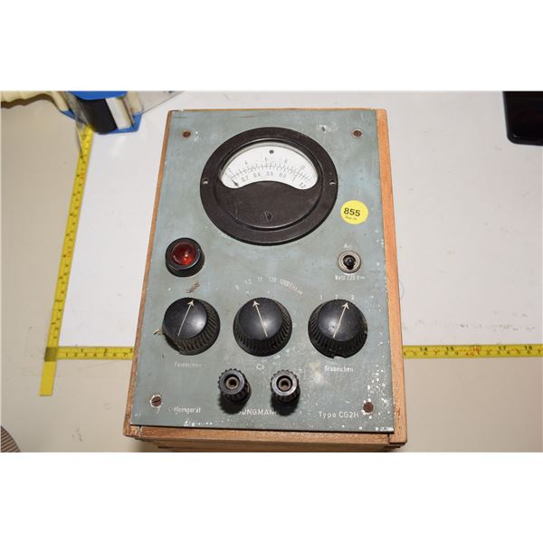 Vintage Jungmann Type CG2H Capacitance Meter in Original Wooden Case
