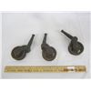 Image 1 : 926. Lot of 3 Antique Cast Iron Castors