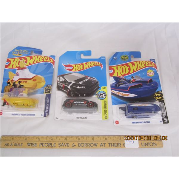 943. Lot of 3 Vintage Hot Wheels Sealed