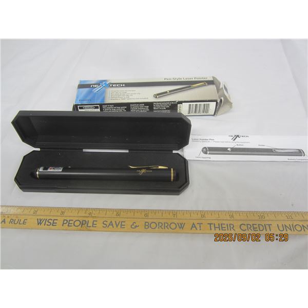 983. Nextech Pen Style Lazer Pointer in Box