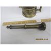 Image 6 : 993. Heavy Vintage Solid Brass Motor and Pestal Great Condition