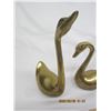 Image 3 : 994. 2 Vintage Solid Brass Swans in Great Condition.