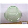 Image 4 : 997. Small Antique Uranium Depression Glass Bowl Glows Green Under Light