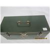 Image 2 : 1002. Vintage Green Metal Toolbox in Good Condition