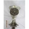 Image 4 : 1005. Antique Table Mount Meat Grinder Good Condition