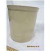 Image 5 : 1010. Antique 1 Gallon Medalta Crock