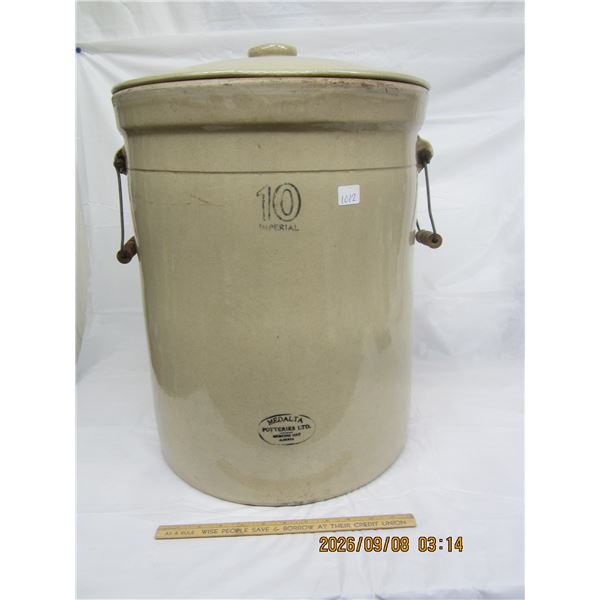 1012. Antique 10 Gallon Crock with Lid