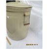 Image 4 : 1012. Antique 10 Gallon Crock with Lid
