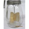 Image 3 : 1047. Antique No. 4 Daisy Butter Churn Good Condition