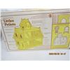 Image 4 : 1056. Rare Littles Playhouse with Box