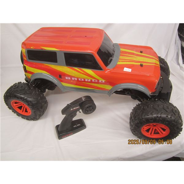 1058. Super Large 28 inch Long Ford Bronco Radio Controlled Truck Everything but the Charger Great L