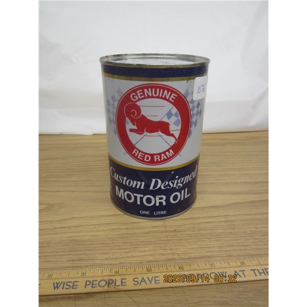 1076. Vintage Red Ram Oil Can Full Rare Can