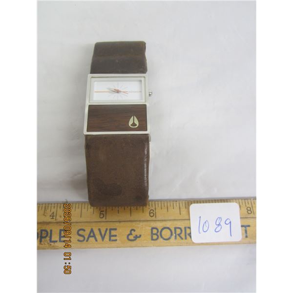 1089. Nixon Retro Style Wristwatch