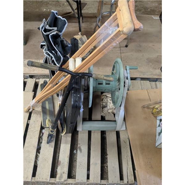 Pallet Lot – Garden Hose Reel, Folding Table, Scooter, etc.