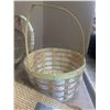 Image 2 : (2) Large Baskets, (3) Briefcases, Microsoft Windows 95 Disk