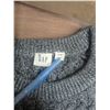 Image 4 : (2) Men’s Sweaters – Quckreflex (L), Gap (XL)
