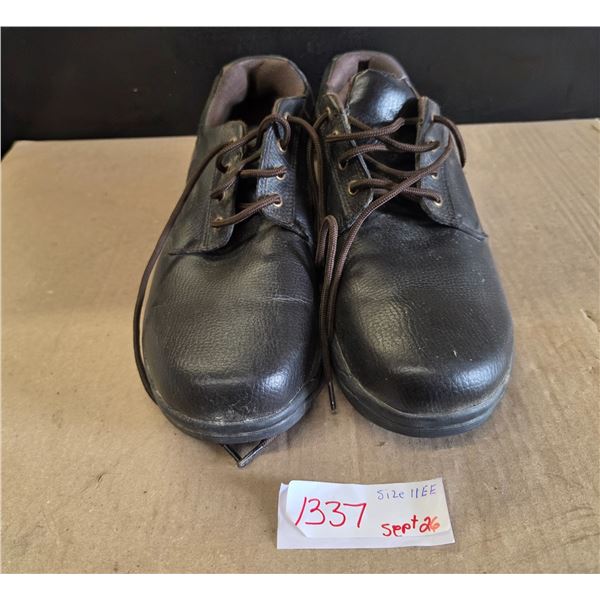 Arnold Palmer Leather Shoes (Size 11EE)