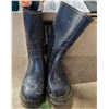 Image 1 : Rubber Boots  (Women’s Size 8)