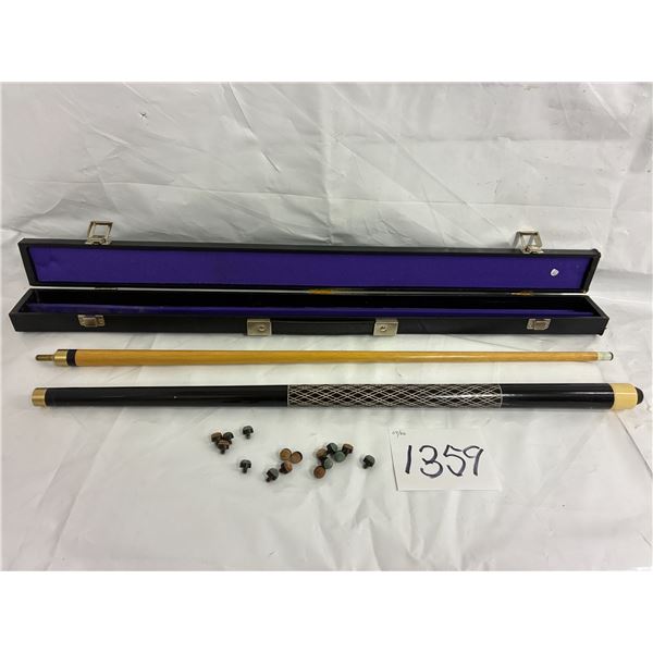 Pool Cue w/ Case & Extra Tips