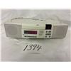 Image 1 : GE Spacemaker AM/FM Radio Kitchen Clock