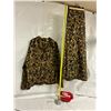 Image 1 : Camo Jacket and Pants Set (XL), Coke Hat