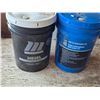 Image 2 : Bucket of 15w40 oil - 3/4 full and bucket of hydraulic oil- 1/4 full