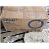Image 3 : Valu + tiolet- new in box
