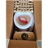 Image 4 : Valu + tiolet- new in box