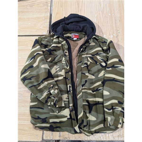 Men’s Large “Storm Master” Camo Fleece Jacket