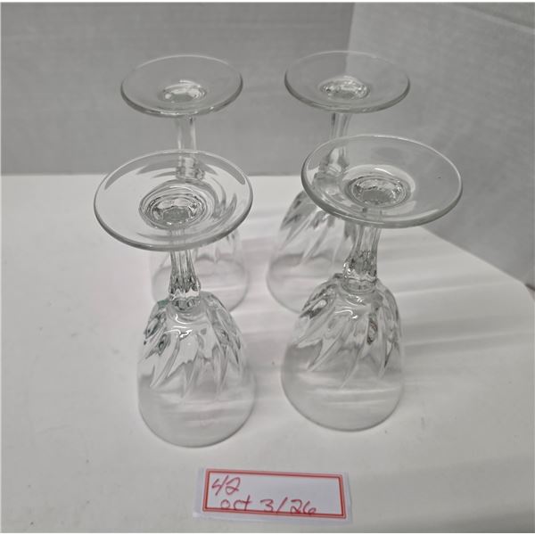 (4) Clear Wine Glasses