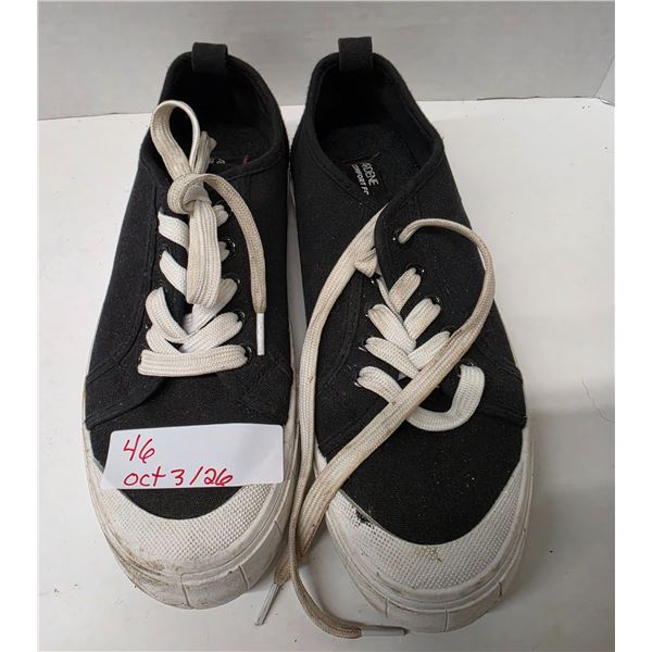 Ardene Running Shoes – Size 8