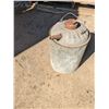 Image 2 : Vintage galvanized gas can- 2 gallon
