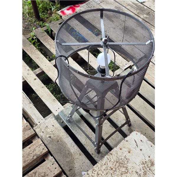 Metal standing barn light