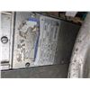 Image 3 : 120V /175-watt Yard Light