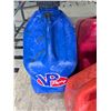 Image 3 : (3) 5-gal Fuel Cans