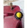 Image 2 : Plastic 5 Gallon Boat Gas Tank