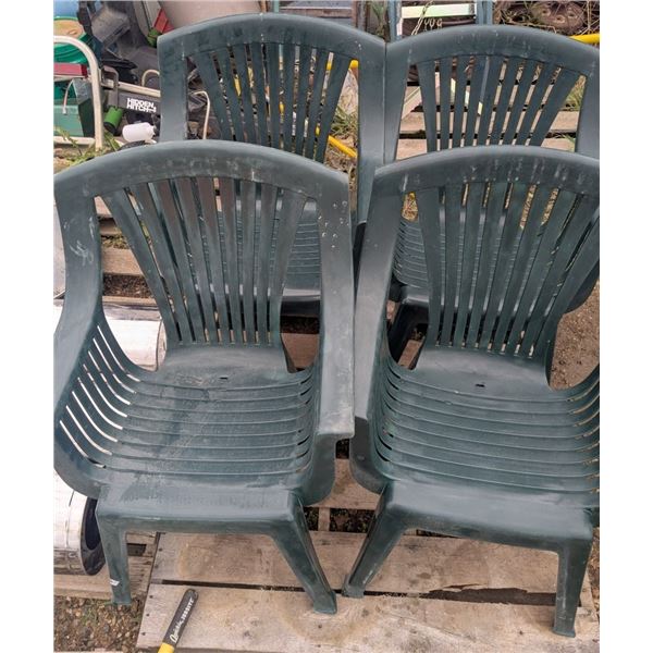 Set of (4) Plastic Patio/Deck Chairs