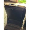 Image 4 : Electric Reclining Chair, 40”H