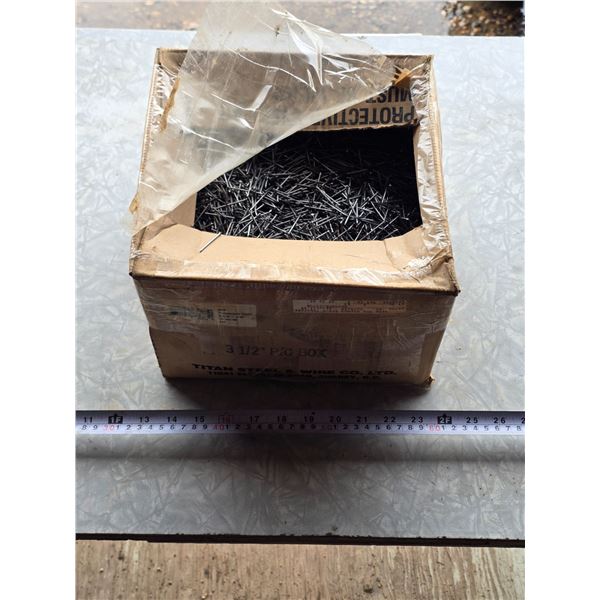 Box of finishing nails- 1.5"