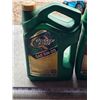 Image 3 : 2 full jugs of 5W-20 oil