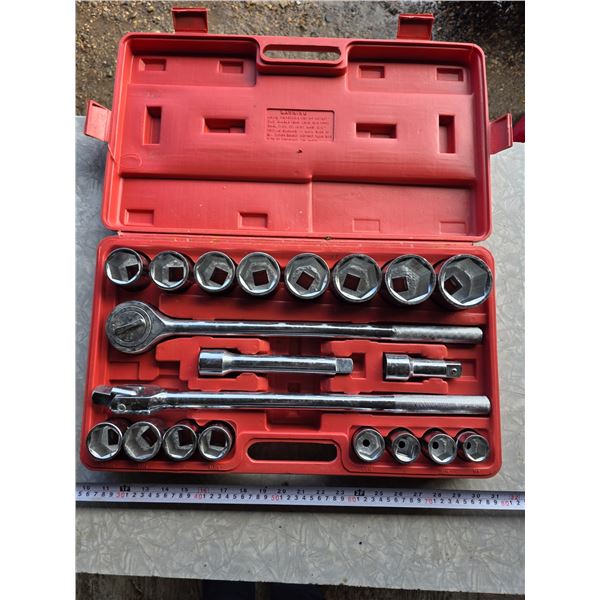 Large socket set- up to 2" complete