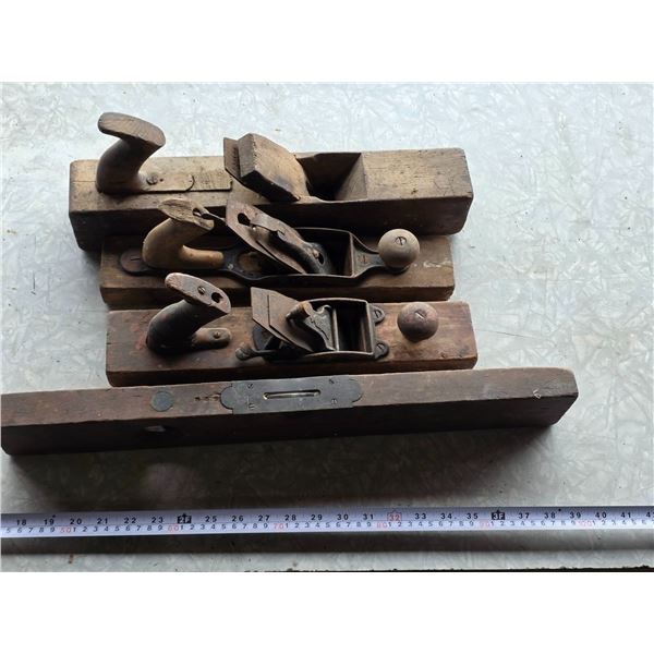 Block planes and wood level